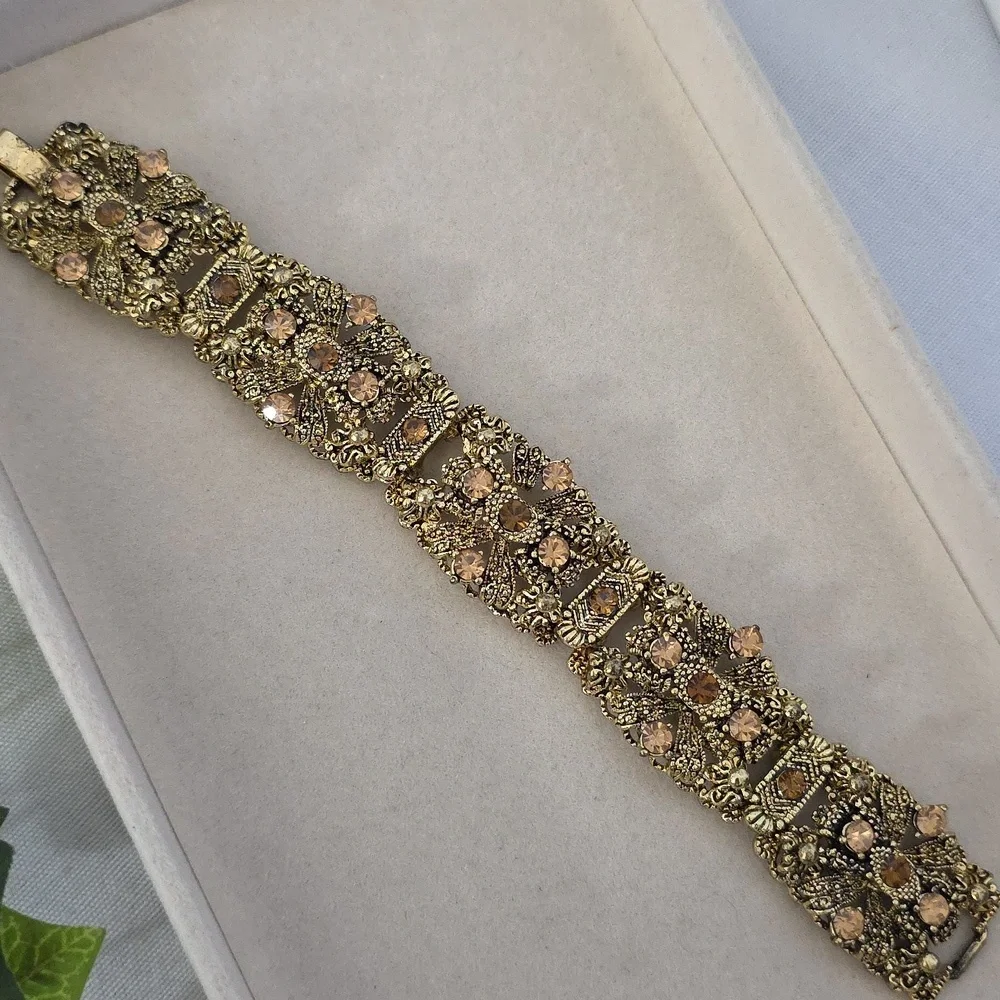 Vintage Gold Ornate Juliana Style Bracelet
